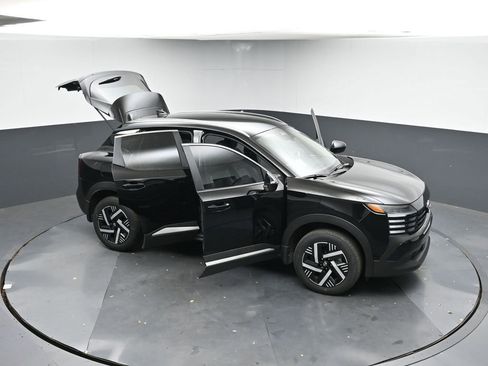 New 2026 Nissan Kicks SV image 43