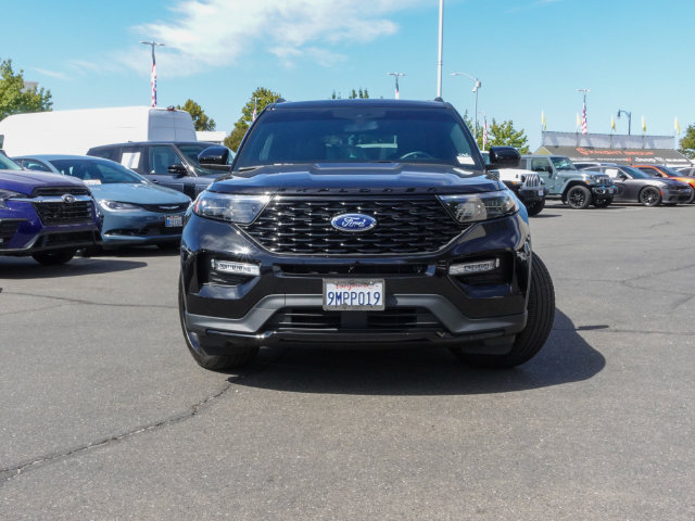 Used 2024 Ford Explorer ST-Line w/ Class IV Trailer Tow Package RWD image 2