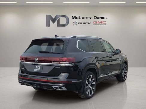 Used 2025 Volkswagen Atlas SEL Premium R-Line AWD/4WD image 14