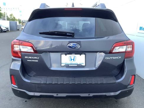 Used 2017 Subaru Outback 2.5i Limited image 5