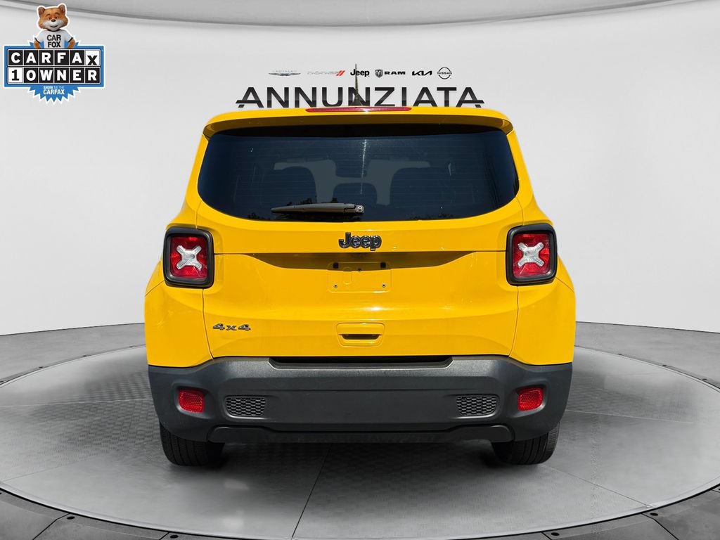 Used 2023 Jeep Renegade Latitude AWD/4WD image 4