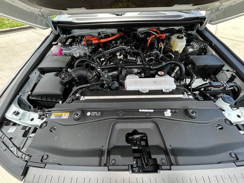 Used 2027 Toyota Land Cruiser AWD/4WD image 28
