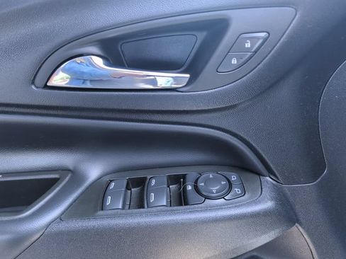 Used 2024 Chevrolet Equinox LT w/ LPO, Floor Liner Package FWD image 13