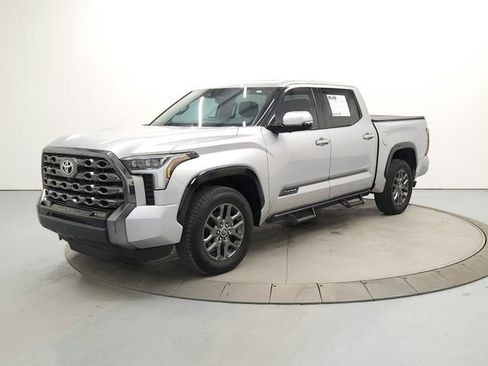 Used 2023 Toyota Tundra Platinum image 3