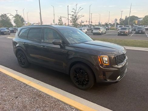 Used 2021 Kia Telluride SX w/ Nightfall Edition Package AWD/4WD image 14