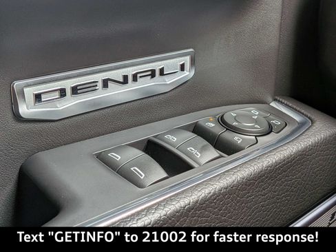Used 2024 GMC Sierra 1500 Denali w/ Denali Reserve Package AWD/4WD image 29