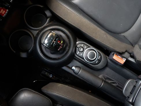 Used 2023 MINI Cooper S image 40