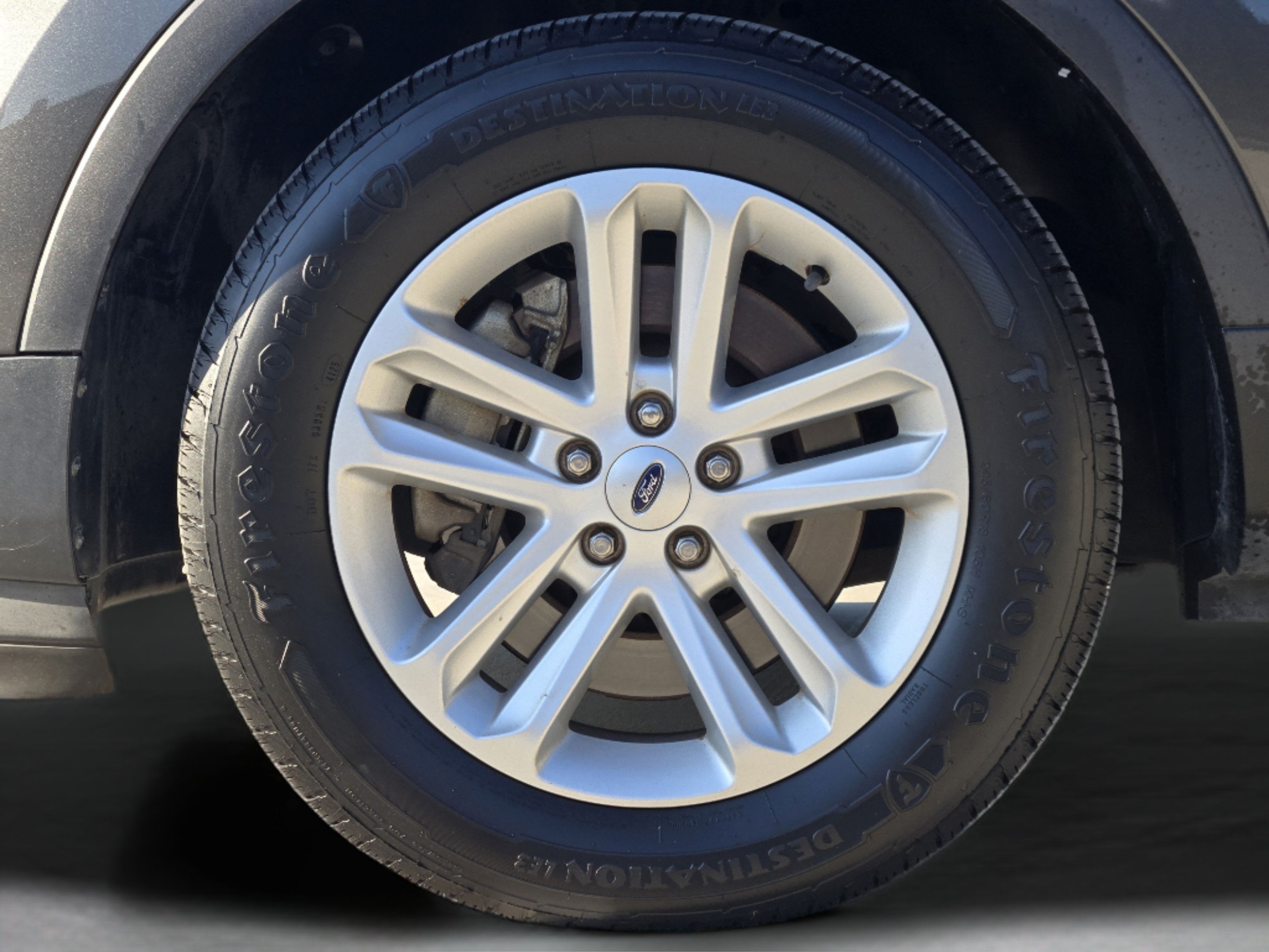 Used 2017 Ford Explorer XLT FWD image 31