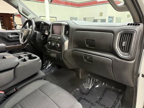 Used 2022 Chevrolet Silverado 3500 LT w/ Convenience Package AWD/4WD image 18