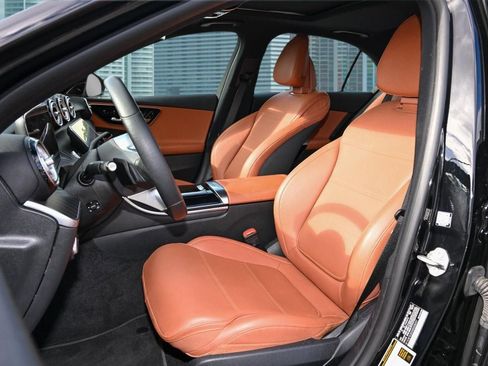 Used 2022 Mercedes-Benz C 300 Sedan w/ Exclusive Trim Package image 10