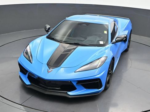 Used 2024 Chevrolet Corvette Stingray Coupe w/ Z51 Performance Package RWD image 22