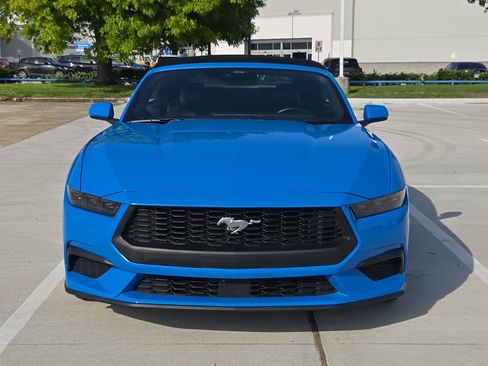 Used 2025 Ford Mustang Premium RWD image 9
