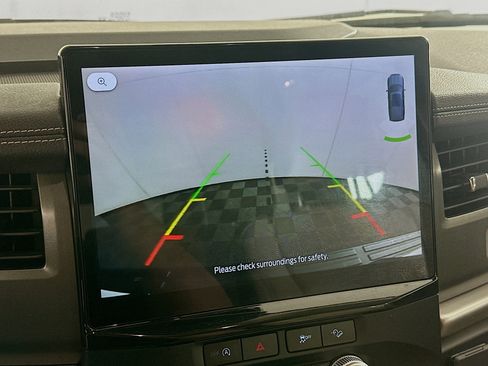 Used 2024 Ford Expedition Max XLT image 23