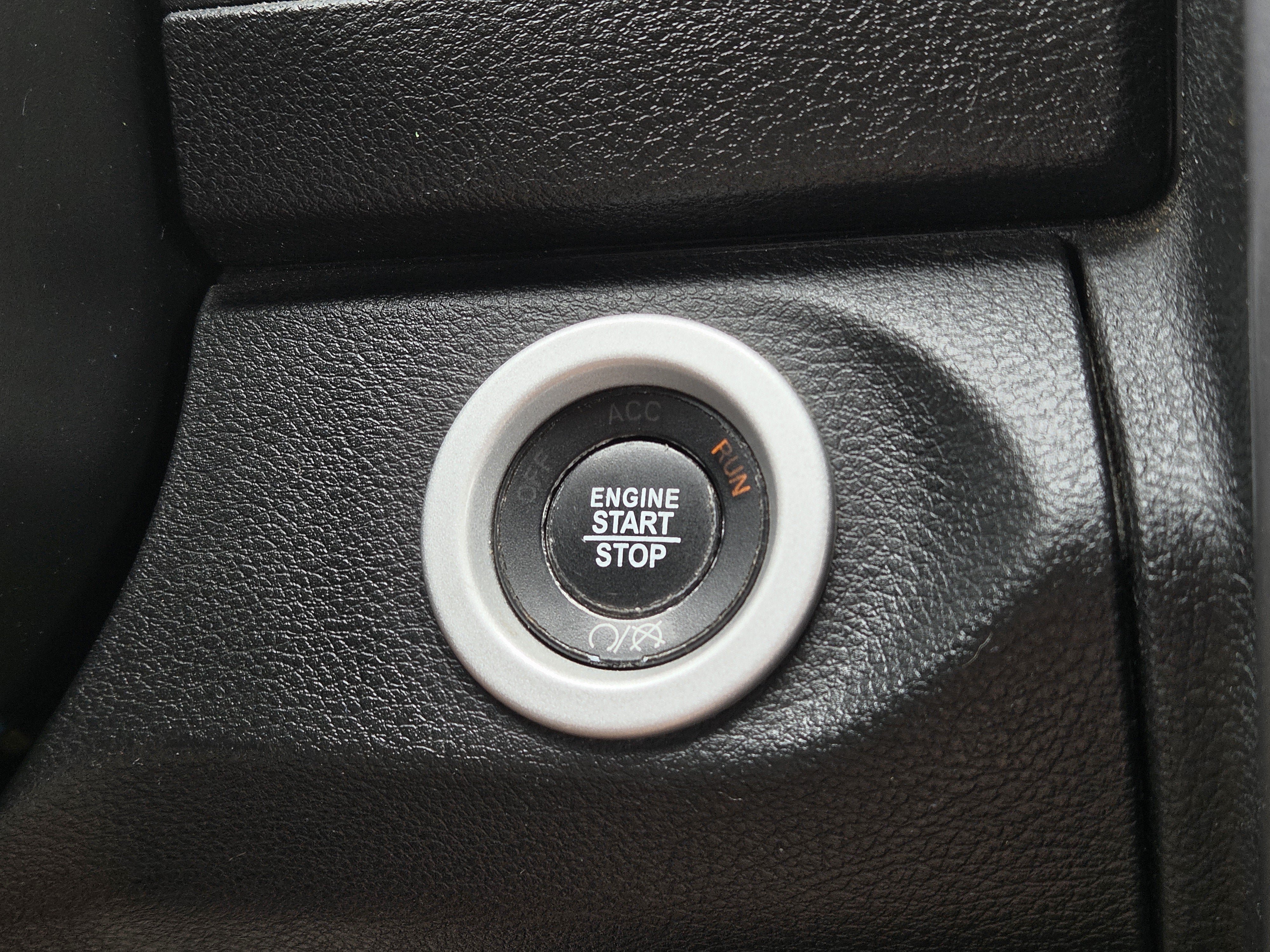 Used 2022 RAM 1500 Warlock w/ Technology Package I AWD/4WD image 17