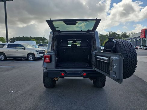 Used 2022 Jeep Wrangler Unlimited Rubicon AWD/4WD image 14