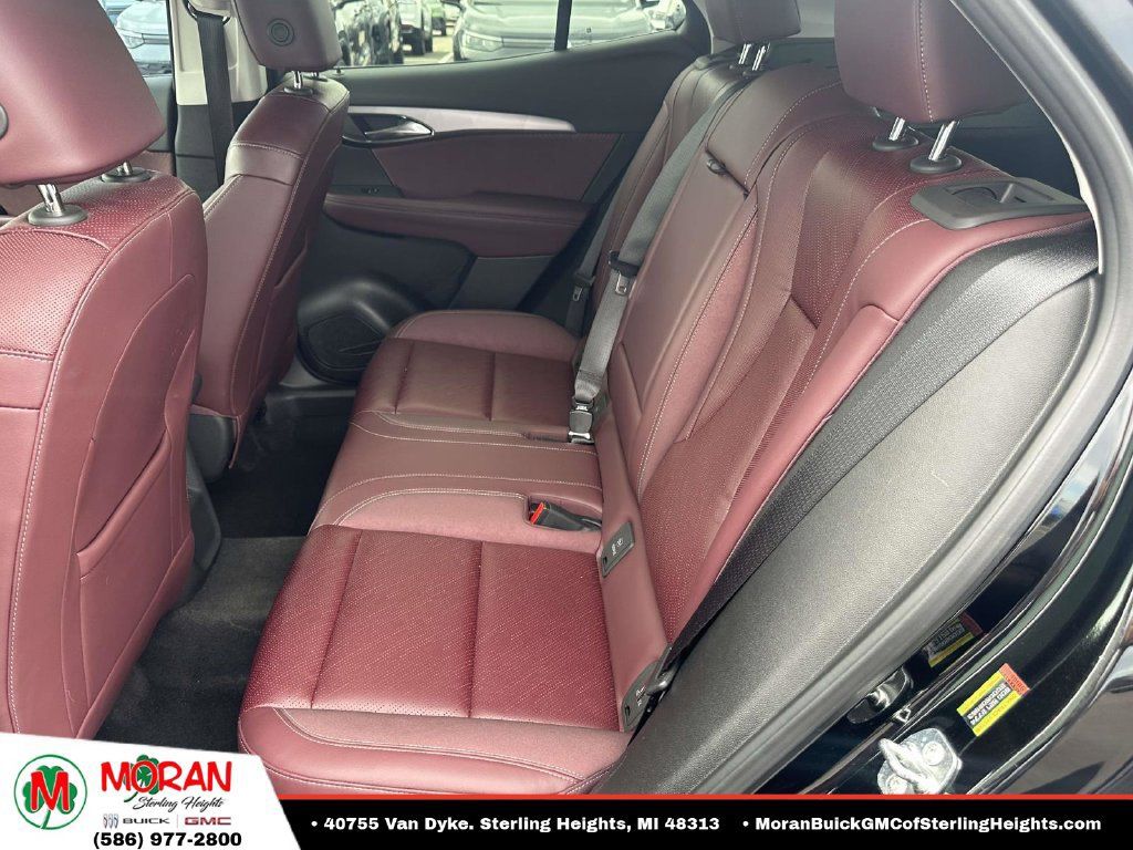 Certified 2025 Buick Envision Sport Touring AWD/4WD image 12