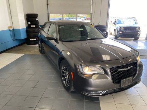 Used 2017 Chrysler 300 S AWD/4WD image 7