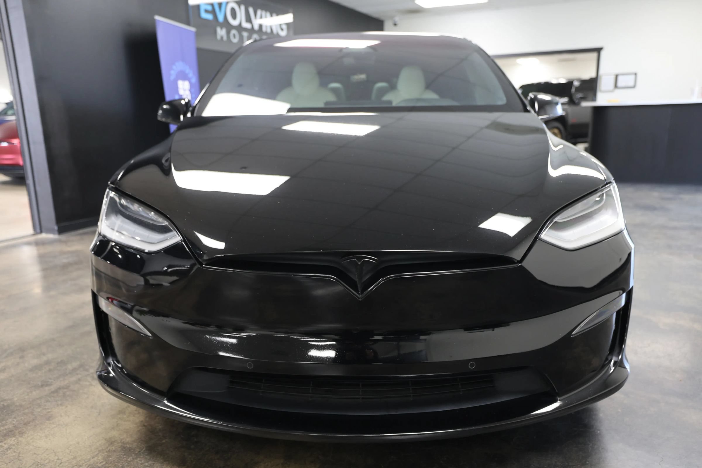 Used 2022 Tesla Model X AWD/4WD image 5