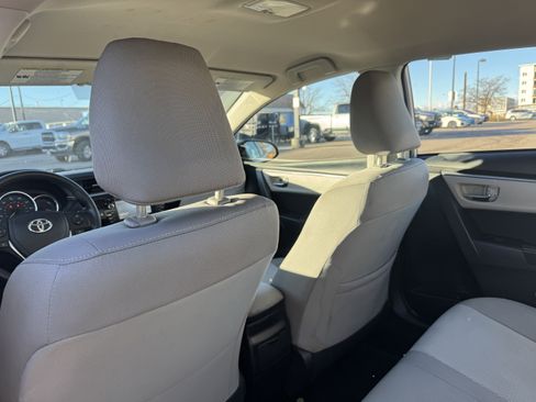 Used 2016 Toyota Corolla LE image 15