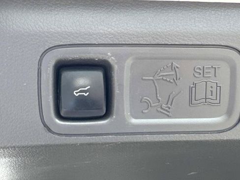 Certified 2019 Ford Expedition Limited w/ Equipment Group 301A RWD image 15