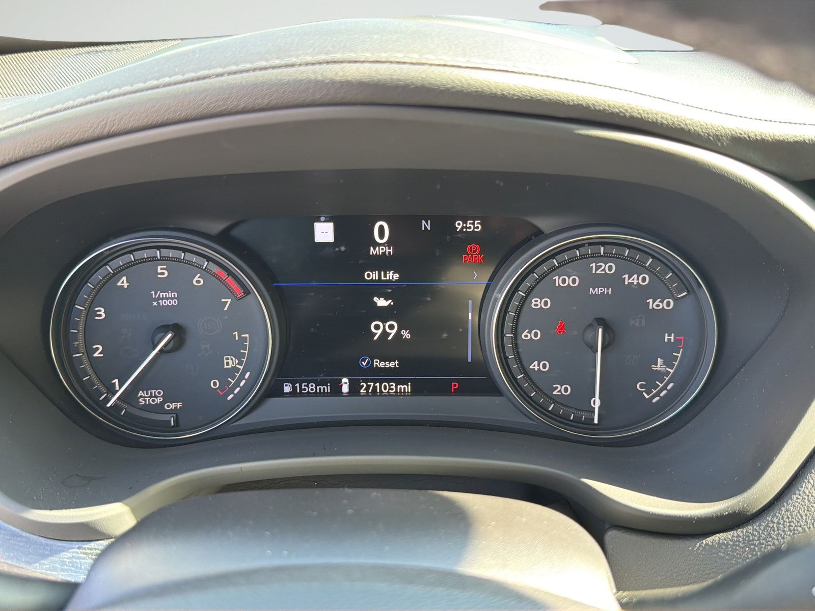 Used 2023 Cadillac XT4 Premium Luxury w/ Technology Package FWD image 18