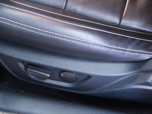 Used 2022 Ford Mustang GT Premium image 14