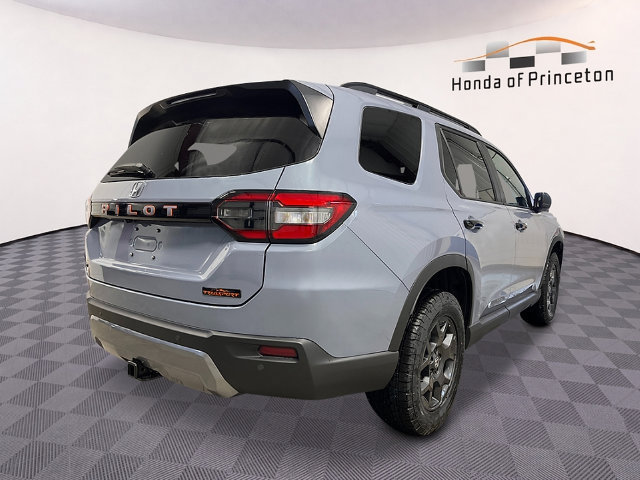 New 2026 Honda Pilot TrailSport image 3