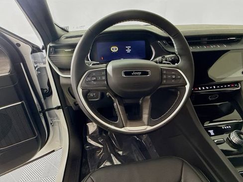 New 2026 Jeep Grand Cherokee L Limited image 11