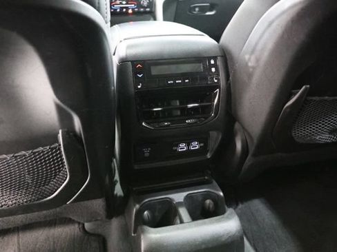 Used 2023 Jeep Grand Cherokee L Limited w/ Luxury Tech Group II AWD/4WD image 37