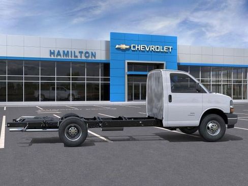 New 2026 Chevrolet Express 3500 w/ Power Convenience Package RWD image 34