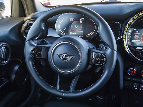 Used 2023 MINI Cooper S image 16