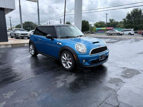 Used 2011 MINI Cooper S FWD image 8