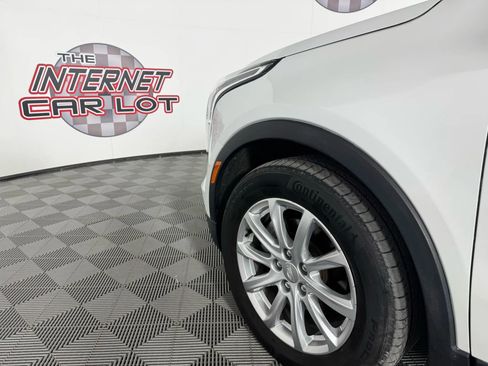 Used 2019 Cadillac XT4 Luxury w/ Cold Weather Package AWD/4WD image 26