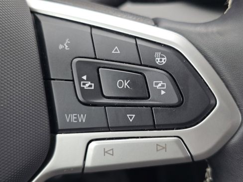 Used 2024 Volkswagen Taos S image 30