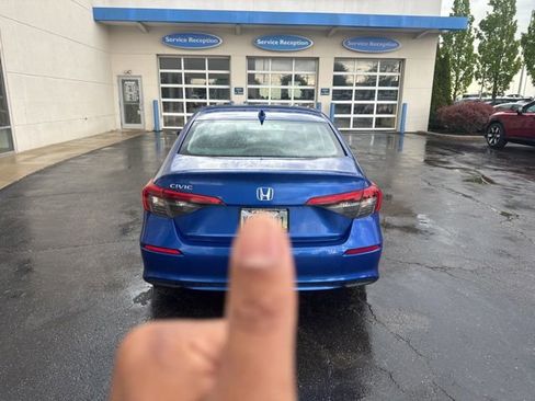 Used 2024 Honda Civic LX image 5