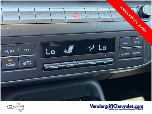 Used 2024 Hyundai Kona SEL FWD image 19