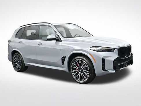 New 2026 BMW X5 xDrive40i w/ M Sport Package AWD/4WD image 2