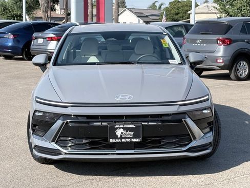 Used 2025 Hyundai Sonata SEL FWD image 3