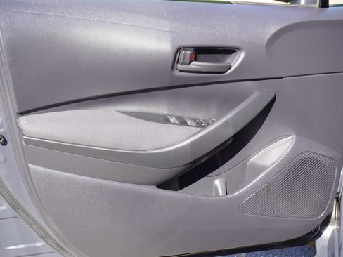 Used 2023 Toyota Corolla LE w/ Carpet Mat Package (TMS) FWD image 16