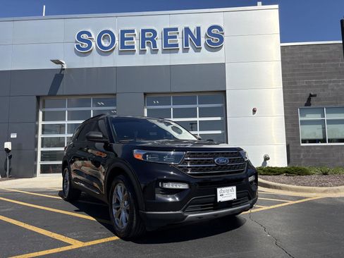 Used 2022 Ford Explorer XLT w/ Equipment Group 202A image 1