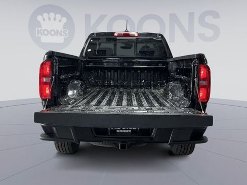 Used 2017 Chevrolet Colorado LT w/ LT Convenience Package image 32