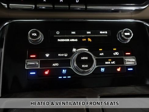 Used 2022 Lincoln Navigator Reserve AWD/4WD image 10