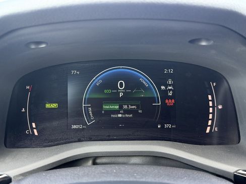 Used 2025 Toyota Camry LE AWD/4WD image 14