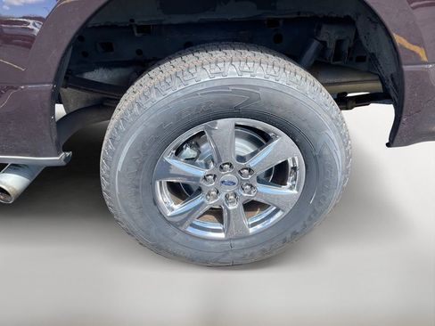 Used 2018 Ford F150 XLT w/ Equipment Group 302A Luxury AWD/4WD image 10