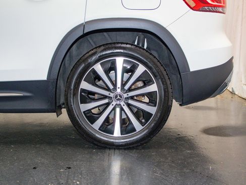 Used 2022 Mercedes-Benz GLB 250 GLB 250 image 7