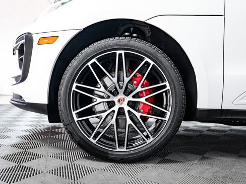 New 2026 Porsche Macan S image 14