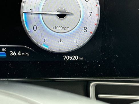 Used 2022 Hyundai Elantra Limited w/ Cargo Package image 28