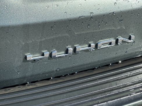 Used 2023 GMC Yukon SLT image 27