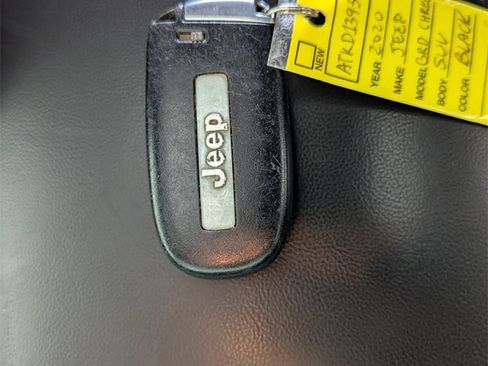 Used 2020 Jeep Grand Cherokee Limited w/ Trailer Tow Group IV image 29