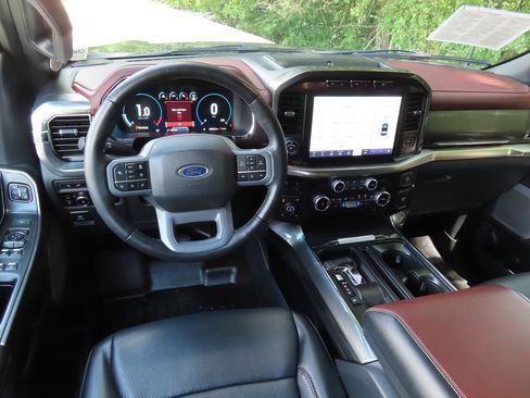 Used 2023 Ford F150 Lariat w/ Equipment Group 502A High AWD/4WD image 4